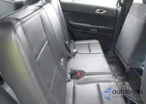 2014 Ford Police Interceptor z USA, uszkodzony, nr VIN 1FM5K8AR9EGA50434